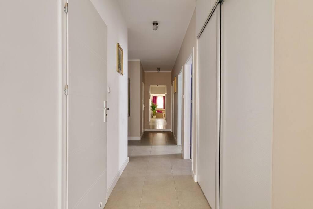 Appartement Chic Et Moderne بوزنان المظهر الخارجي الصورة